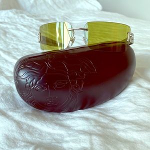 Versace Green Sunglasses Model 2010-B 1000/82